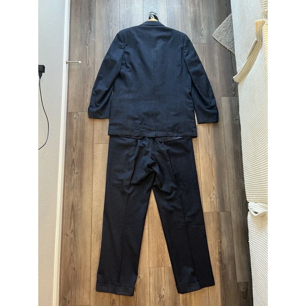 Botany 500 Wool Suit Charcoal Gray, 42R, 34”x33”, Custom Tailored, Tom James Tie